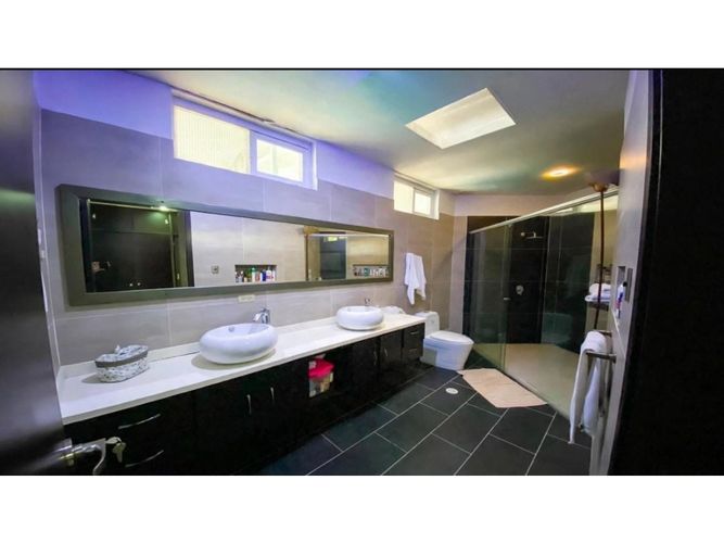 Casa de 4 alcobas en venta en Centro, Villavicencio, 540 m² · foto 8 de 10