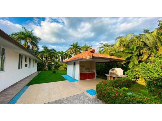 Casa de 4 alcobas en venta en Centro, Villavicencio, 540 m² · foto 10 de 10