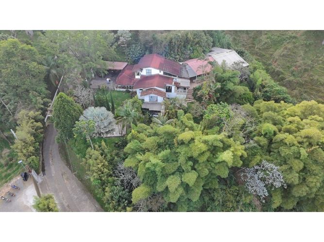 Casa de 7 alcobas en venta en La Aldea, La Estrella · foto 12 de 17