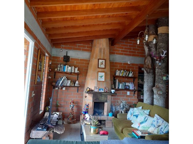 Casa de 3 alcobas en venta en La Clara, Guarne, 162 m² · foto 4 de 13