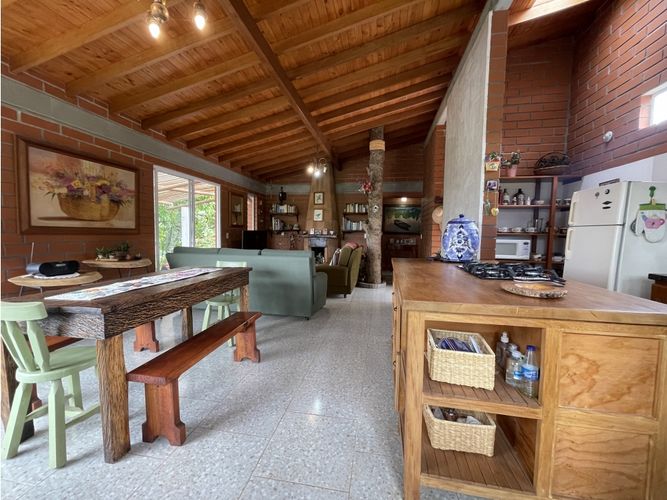 Casa de 3 alcobas en venta en La Clara, Guarne, 162 m² · foto 8 de 13