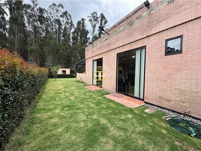 Casa de 3 alcobas en venta en Hatogrande, Sopó, 304 m² · foto 10 de 24