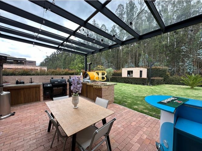 Casa de 3 alcobas en venta en Hatogrande, Sopó, 304 m² · foto 12 de 24