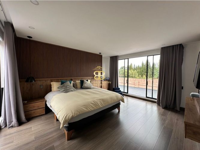 Casa de 3 alcobas en venta en Hatogrande, Sopó, 304 m² · foto 17 de 24