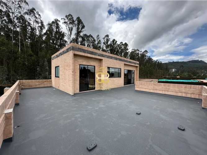 Casa de 3 alcobas en venta en Hatogrande, Sopó, 304 m² · foto 22 de 24