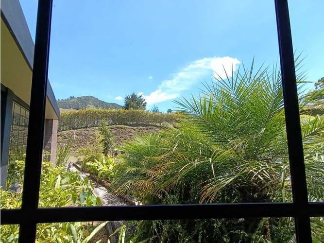 Casa de 3 alcobas en venta en Guamito, La Ceja · foto 10 de 24