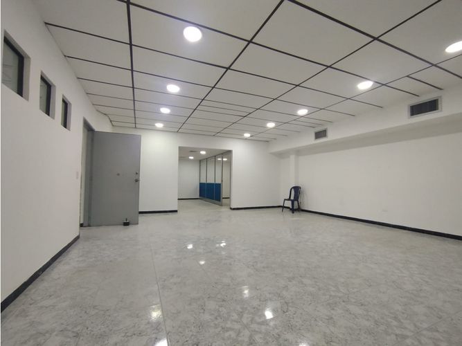Oficina en arriendo en Villavicencio, Villavicencio, 180 m² · foto 18 de 24