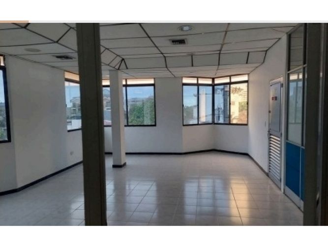 Oficina en arriendo en Villavicencio, Villavicencio, 158 m² · foto 2 de 24