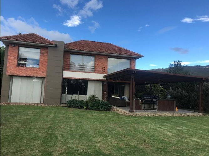 Casa de 5 alcobas en venta en Fusca, Chía, 554 m² · foto 6 de 24