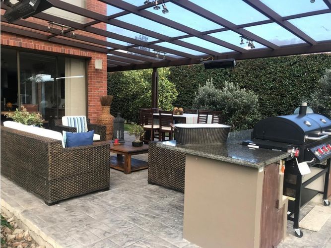 Casa de 5 alcobas en venta en Fusca, Chía, 554 m² · foto 2 de 24