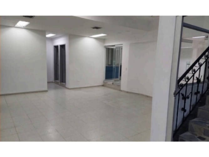 Oficina en arriendo en Villavicencio, Villavicencio, 265 m² · foto 10 de 12