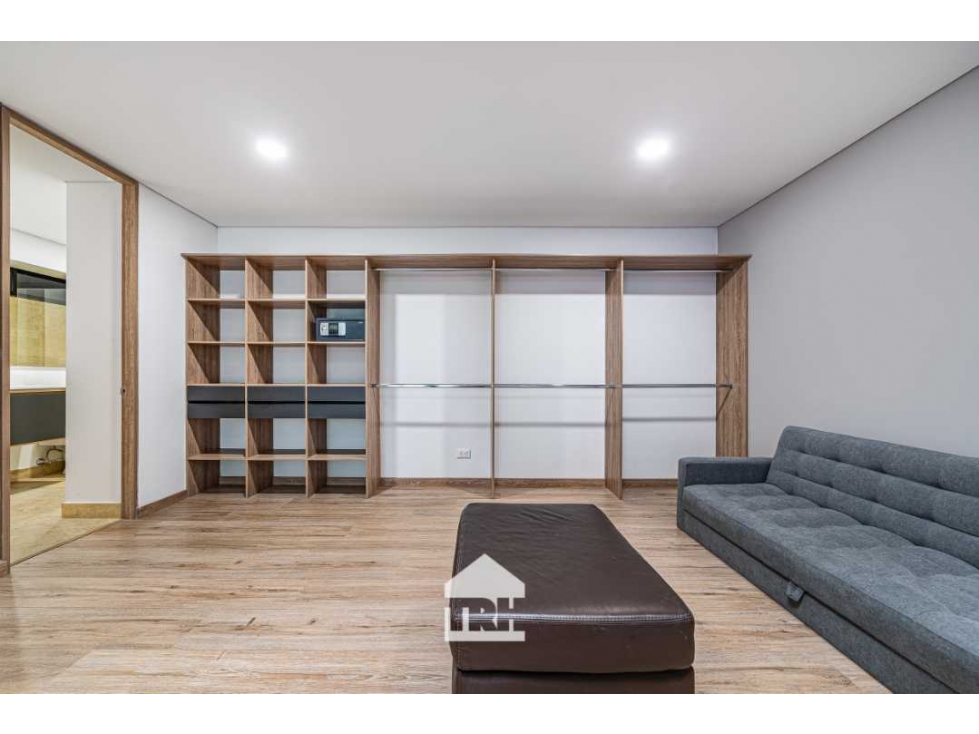 Apartamento en venta en Provenza, Medellín · foto 9 de 19