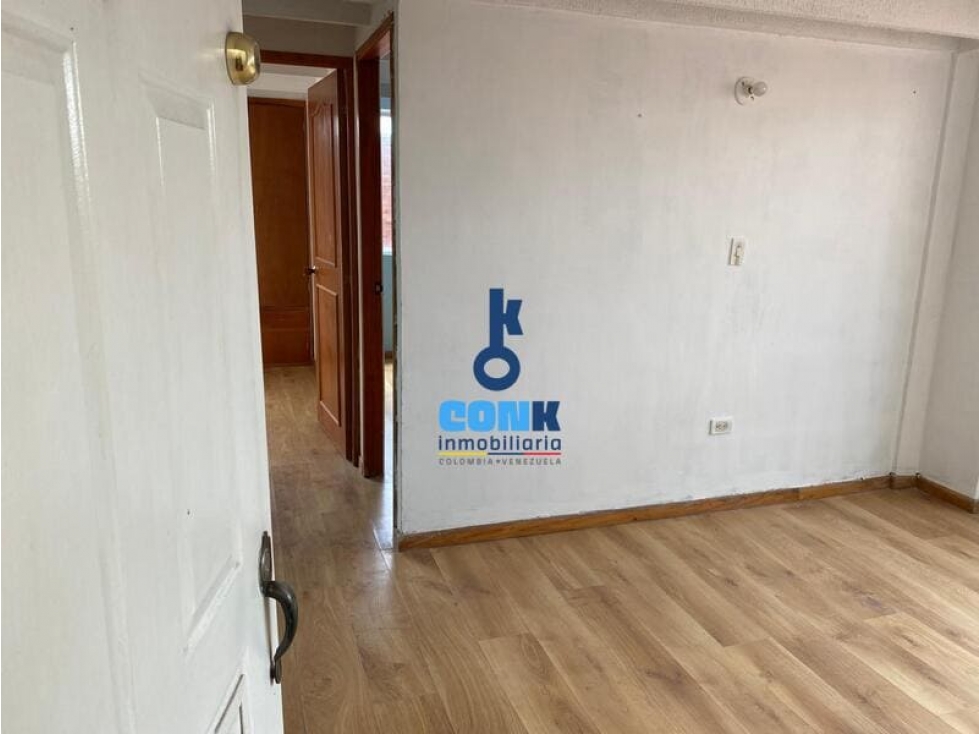 Apartamento en venta en Villa Gladys, Bogotá · foto 2 de 10