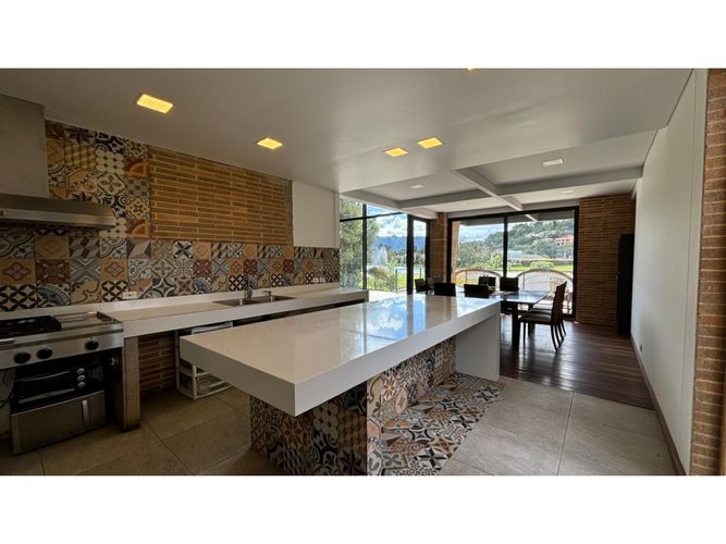 Casa de 4 alcobas en venta en Aposentos, Sopó, 400 m² · foto 7 de 24