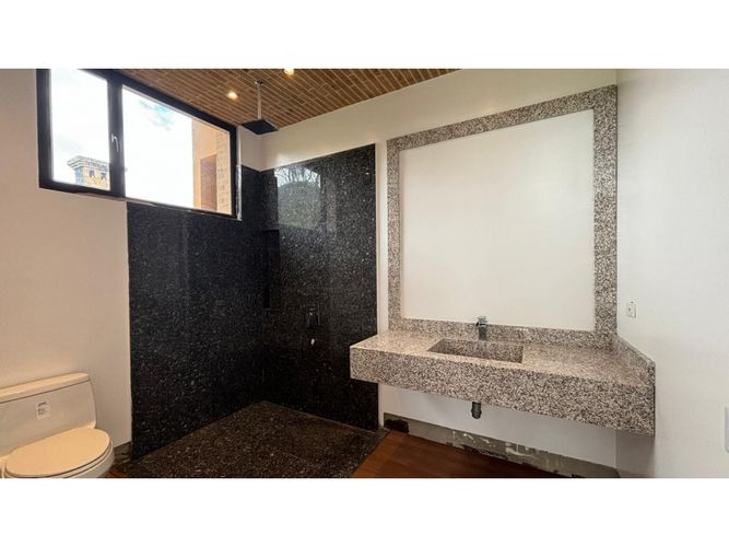 Casa de 4 alcobas en venta en Aposentos, Sopó, 400 m² · foto 16 de 24