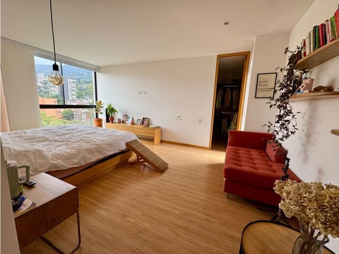 Apartamento de 3 alcobas en venta en San Lucas, Medellín, 216 m² · foto 12 de 21