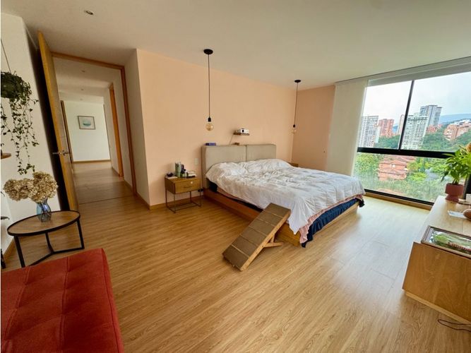 Apartamento de 3 alcobas en venta en San Lucas, Medellín, 216 m² · foto 13 de 21
