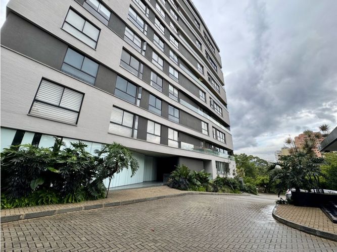 Apartamento de 3 alcobas en venta en San Lucas, Medellín, 216 m² · foto 18 de 21