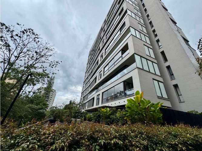 Apartamento de 3 alcobas en venta en San Lucas, Medellín, 216 m² · foto 21 de 21