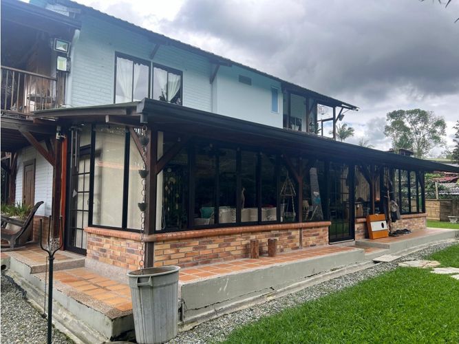 Casa de 3 alcobas en venta en La Julia, Armenia, 257 m² · foto 6 de 24
