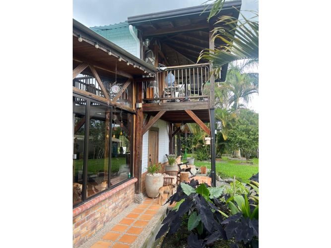 Casa de 3 alcobas en venta en La Julia, Armenia, 257 m² · foto 10 de 24