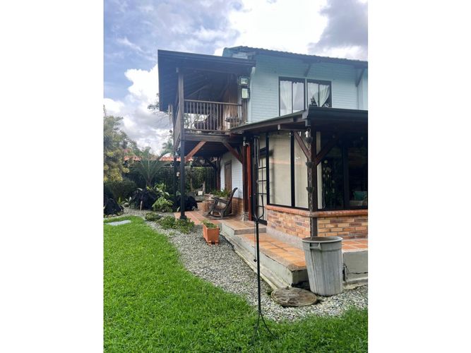 Casa de 3 alcobas en venta en La Julia, Armenia, 257 m² · foto 12 de 24