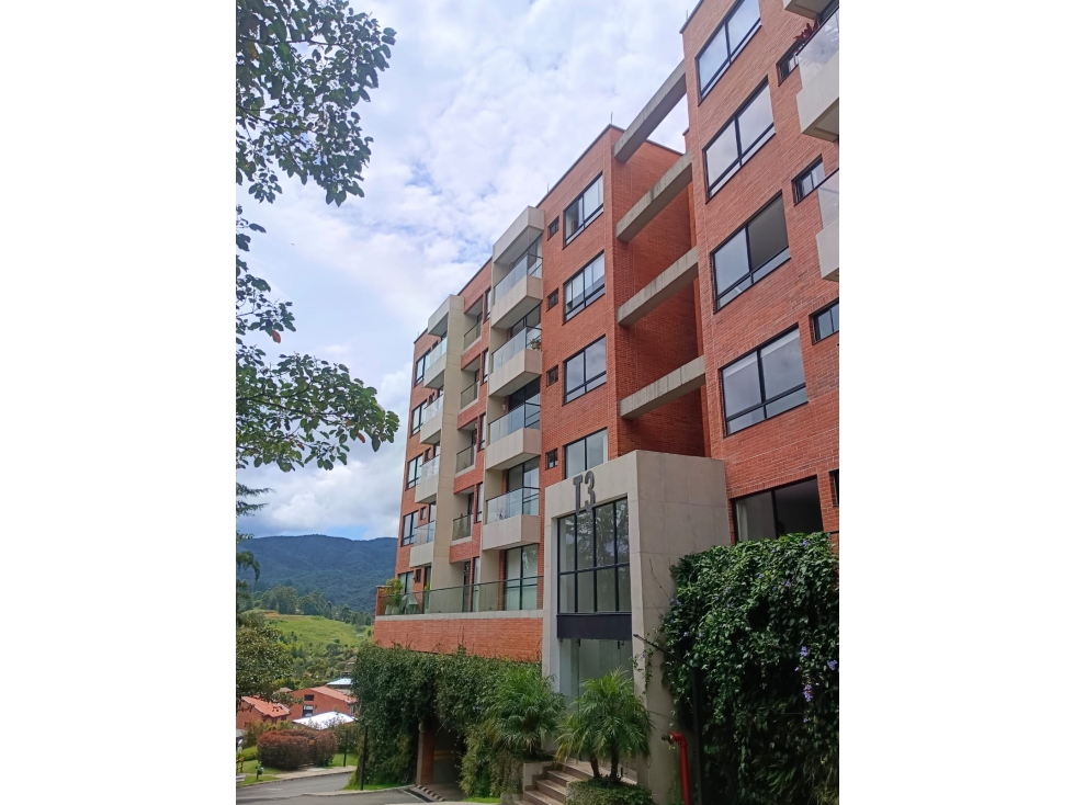 1BR Apartment in Santa Elena (50 m²) - 2
