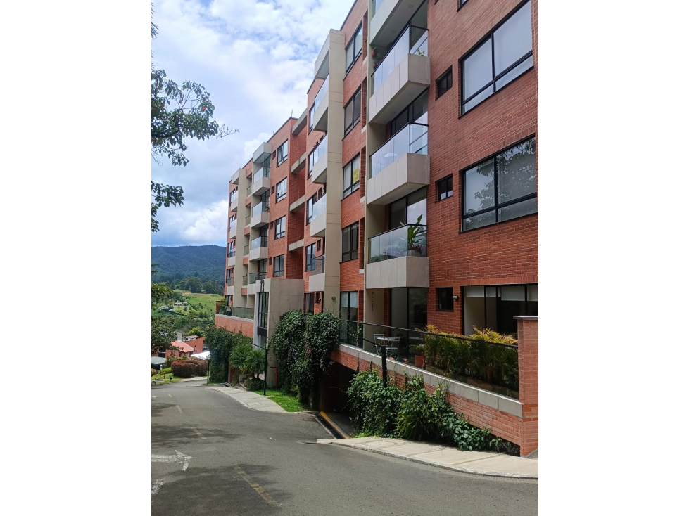 1BR Apartment in Santa Elena (50 m²) - 4
