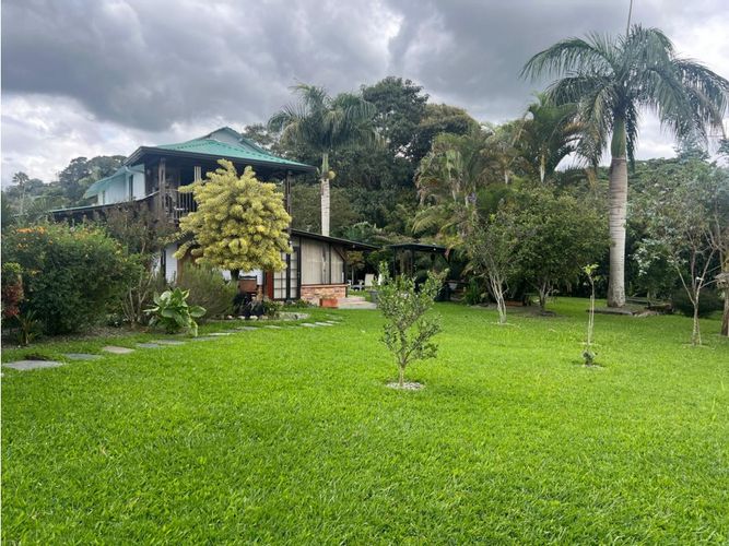 Casa de 3 alcobas en venta en La Julia, Armenia, 257 m² · foto 20 de 24