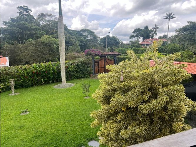 Casa de 3 alcobas en venta en La Julia, Armenia, 257 m² · foto 21 de 24