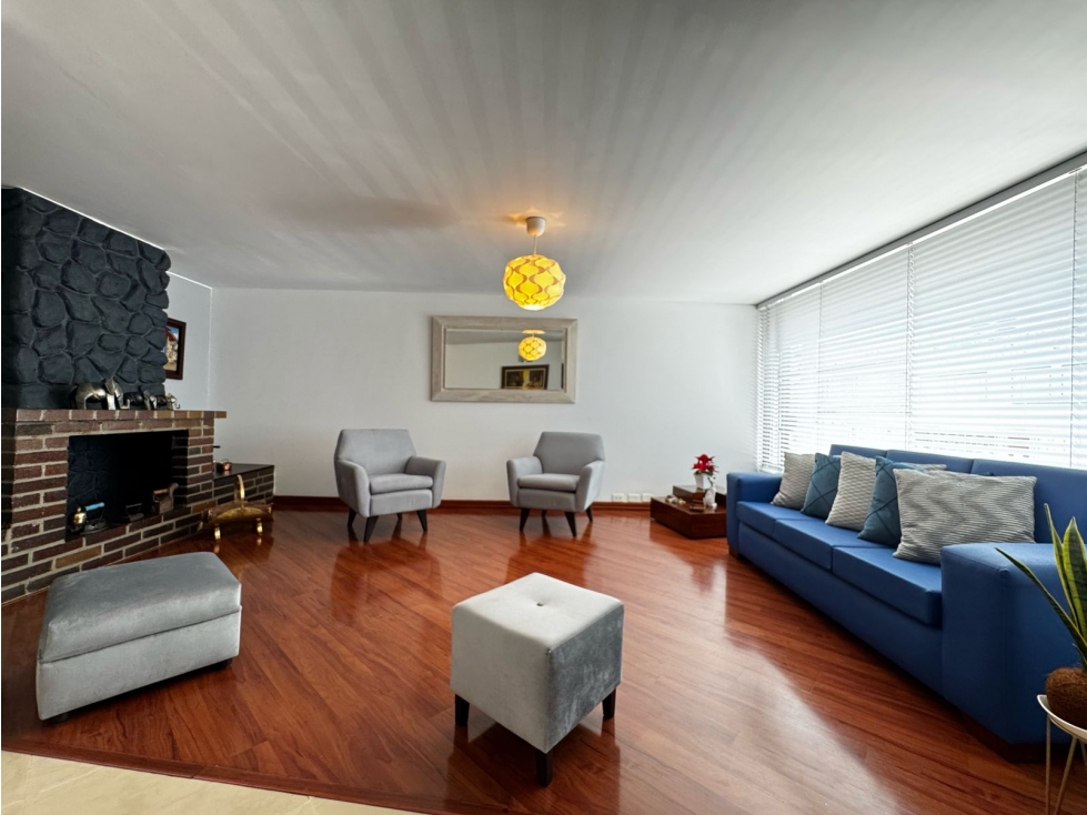 Casa en venta en Normandia, Bogotá · foto 2 de 24