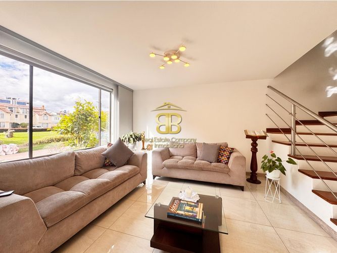 Casa en venta en Cr San Sebastian, Chía · foto 3 de 24