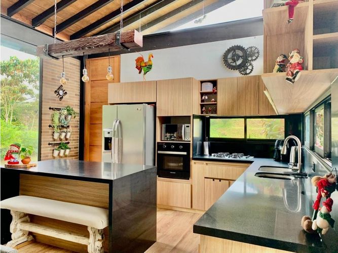 Casa de 3 alcobas en arriendo en Pantanillo, Rionegro, 170 m² · foto 4 de 17