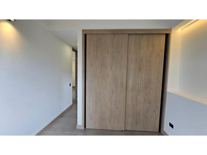 Casa de 3 alcobas en venta en El Porvenir, Rionegro, 181 m² · foto 6 de 24