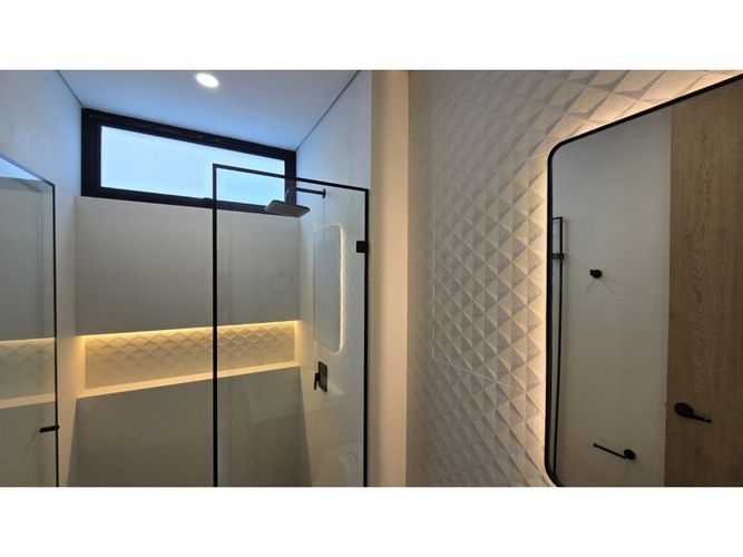 Casa de 3 alcobas en venta en El Porvenir, Rionegro, 181 m² · foto 9 de 24