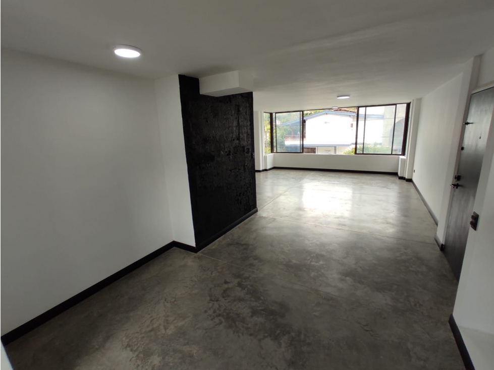 Apartamento en venta en El Poblado, Medellín · foto 3 de 13