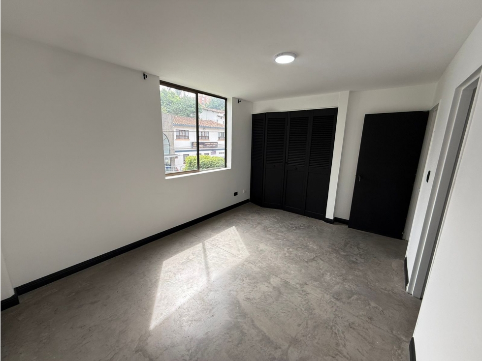 Apartamento en venta en El Poblado, Medellín · foto 7 de 13