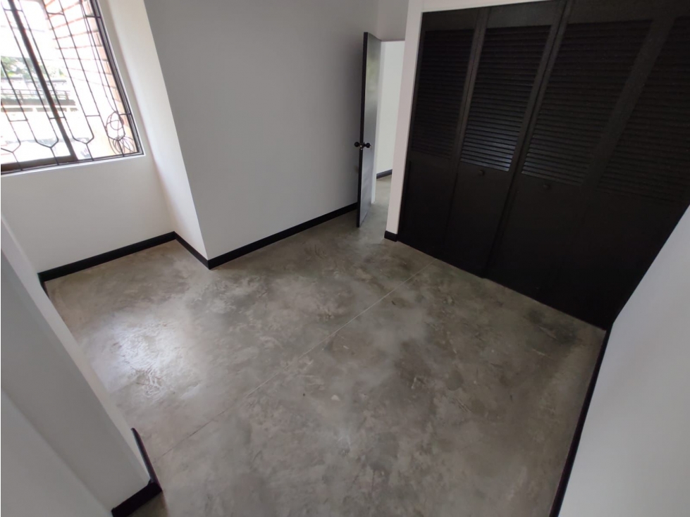 Apartamento en venta en El Poblado, Medellín · foto 8 de 13