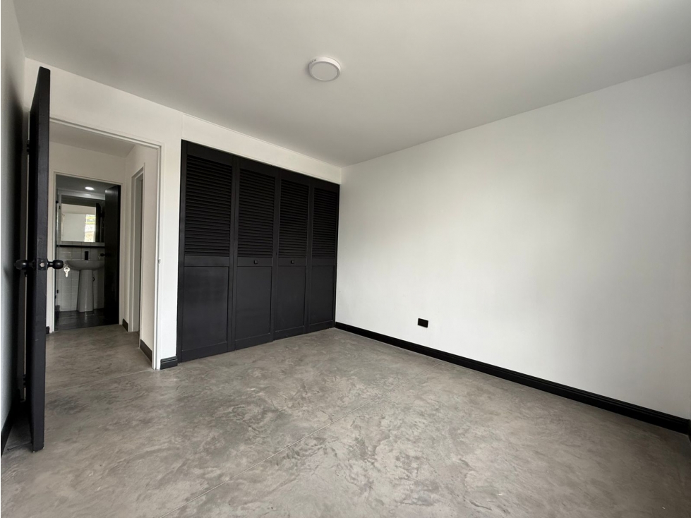 Apartamento en venta en El Poblado, Medellín · foto 9 de 13