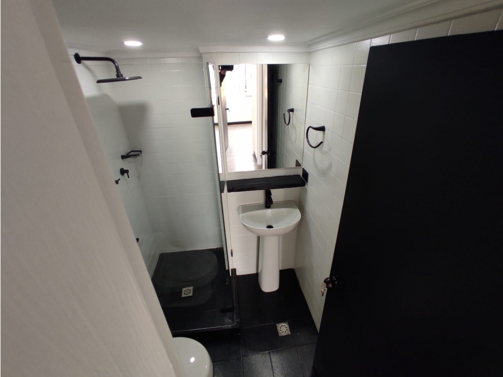 Apartamento en venta en El Poblado, Medellín · foto 11 de 13