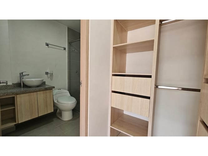 Apartamento de 3 alcobas en venta en Bellavista, Bello, 90 m² · foto 10 de 15