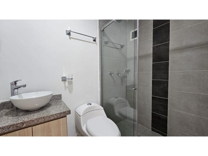 Apartamento de 3 alcobas en venta en Bellavista, Bello, 90 m² · foto 11 de 15