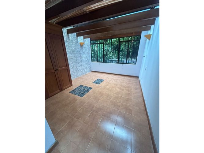 Apartamento de 3 alcobas en venta en Los Rosales, Bogotá, 252 m² · foto 11 de 20