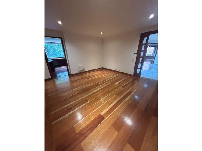 Apartamento de 3 alcobas en venta en Los Rosales, Bogotá, 252 m² · foto 13 de 20