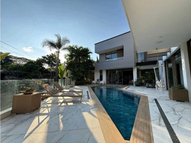 Casa de 3 alcobas en venta en Ciudad Jardin, Cali, 450 m² · foto 3 de 23