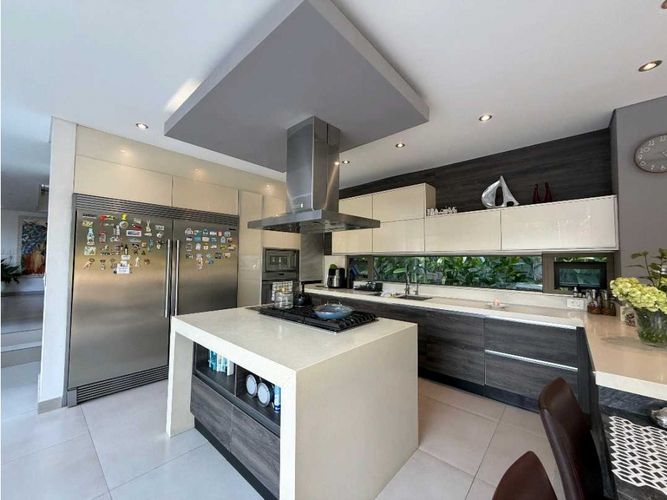 Casa de 3 alcobas en venta en Ciudad Jardin, Cali, 450 m² · foto 4 de 23