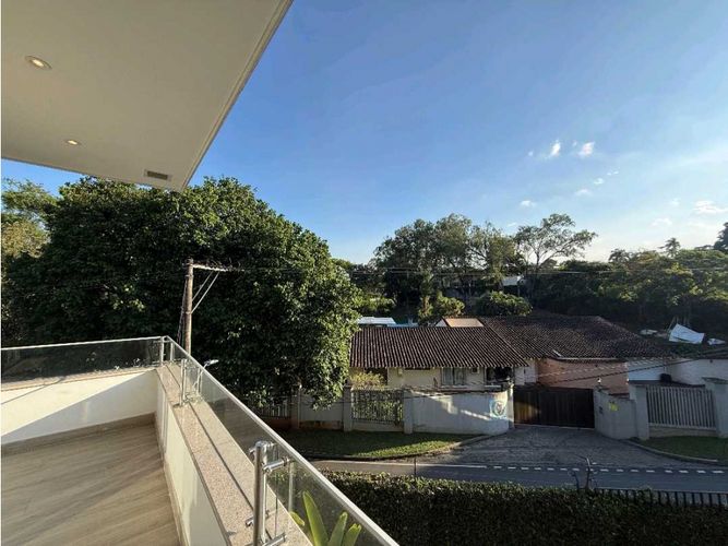 Casa de 3 alcobas en venta en Ciudad Jardin, Cali, 450 m² · foto 16 de 23