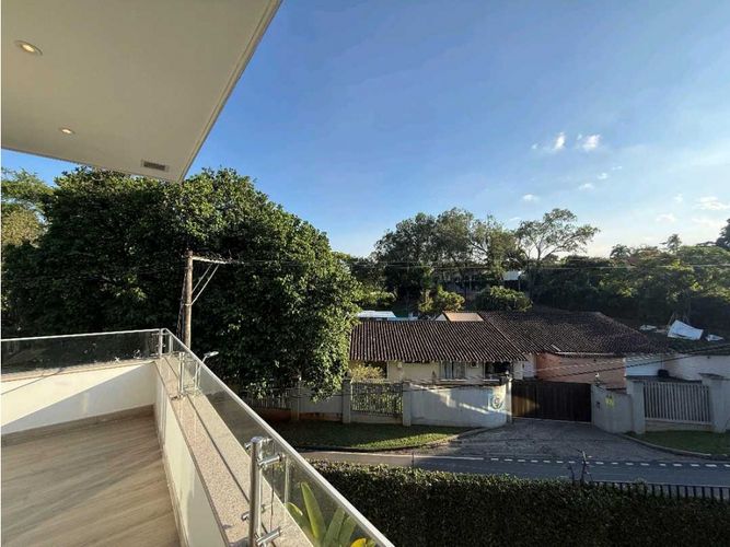 Casa de 3 alcobas en venta en Ciudad Jardin, Cali, 450 m² · foto 17 de 23