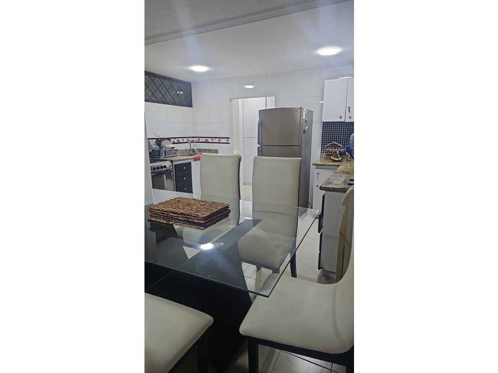 Apartamento en venta en Rodadero, Santa Marta · foto 5 de 18