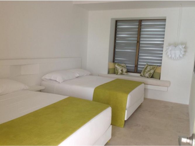 Casa de 4 alcobas en venta en Las Palmas, Ricaurte, 307 m² · foto 8 de 17